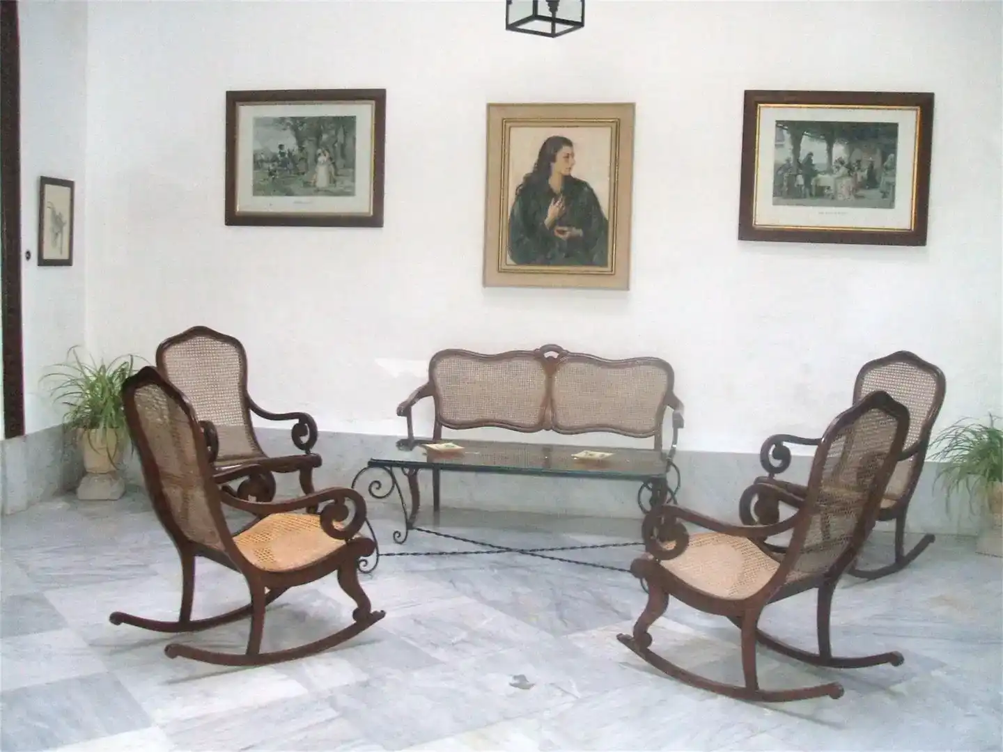 Sala d'estar de Casa adosada en venda en Carmona, Sevilla