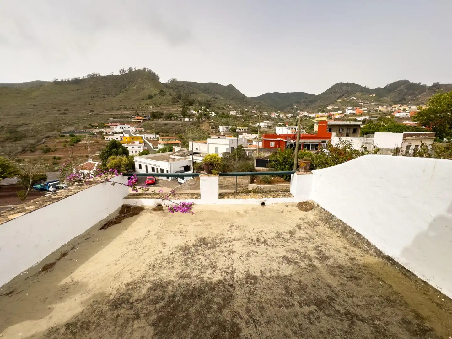 Vista exterior de Casa o xalet en venda en Tegueste amb Jardí privat, Terrassa i Balcó
