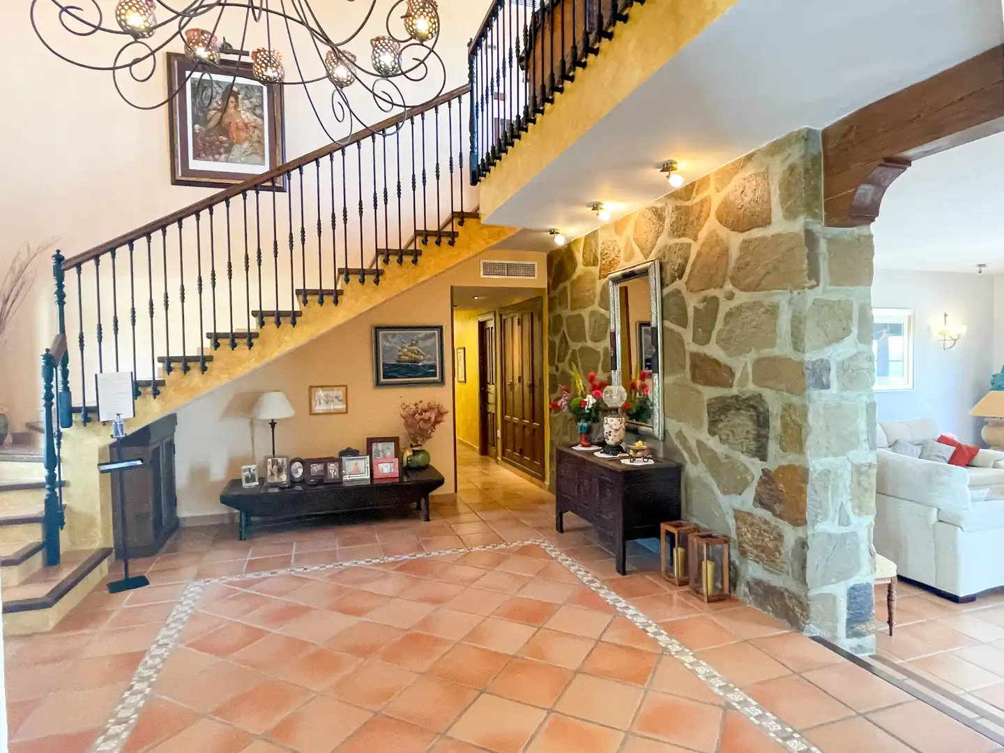 Casa amb terrassa en venda a Villanueva de la Concepción, imagen 13