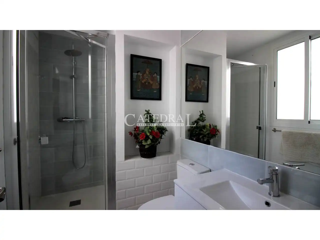 Badezimmer von Wohnung zum Verkauf in Sevilla mit Klimaanlage, Heizung und Parkett