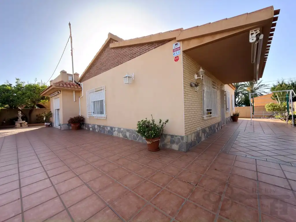 Vista exterior de Casa o chalet en venta en Cartagena