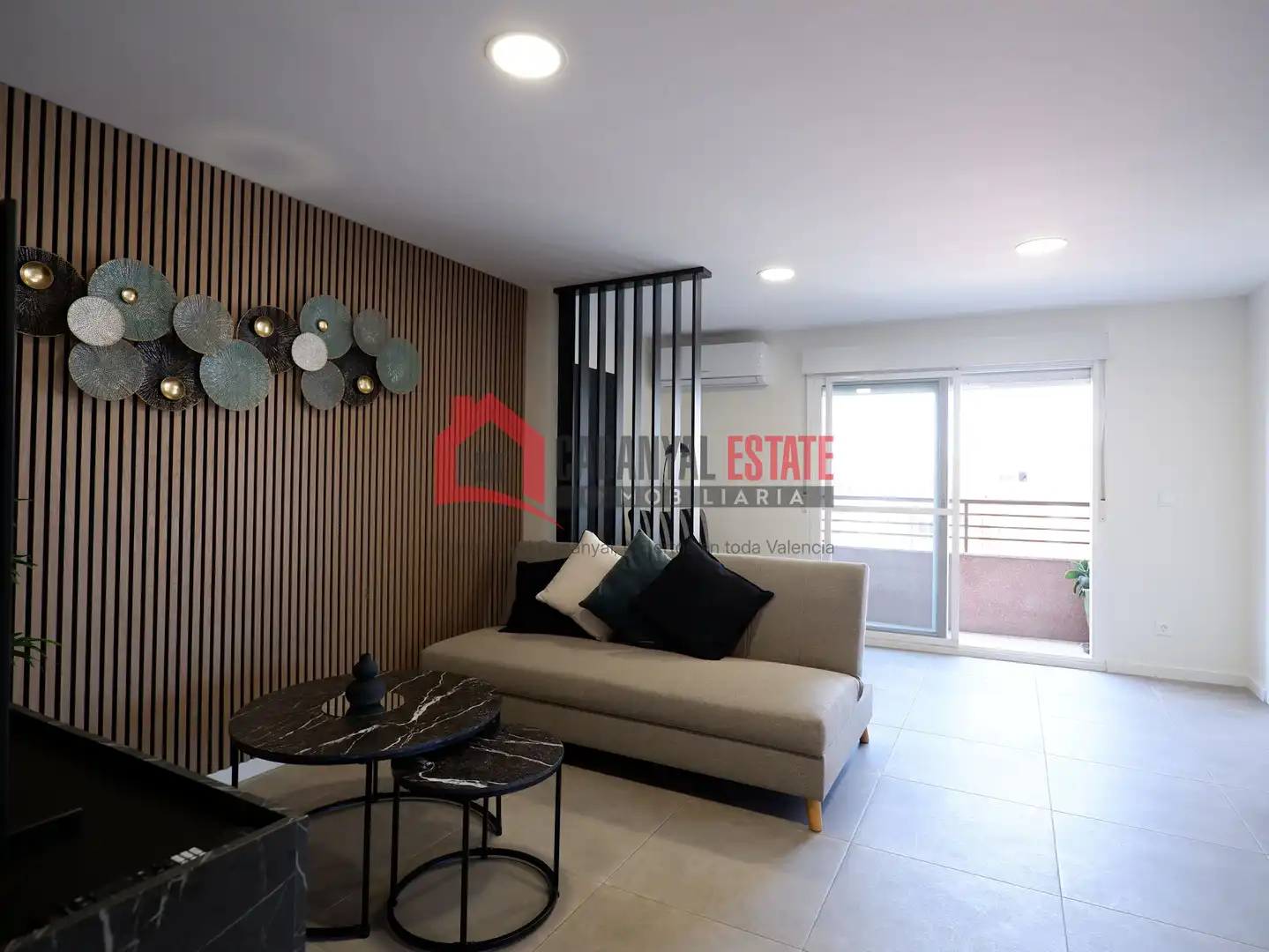 Vista exterior de Apartament de lloguer en Valencia amb Aire condicionat, Moblat i Balcó