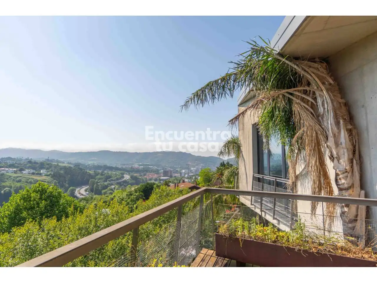 Terrassa de Casa o xalet en venda en Donostia - San Sebastián  amb Jardí privat, Terrassa i Piscina