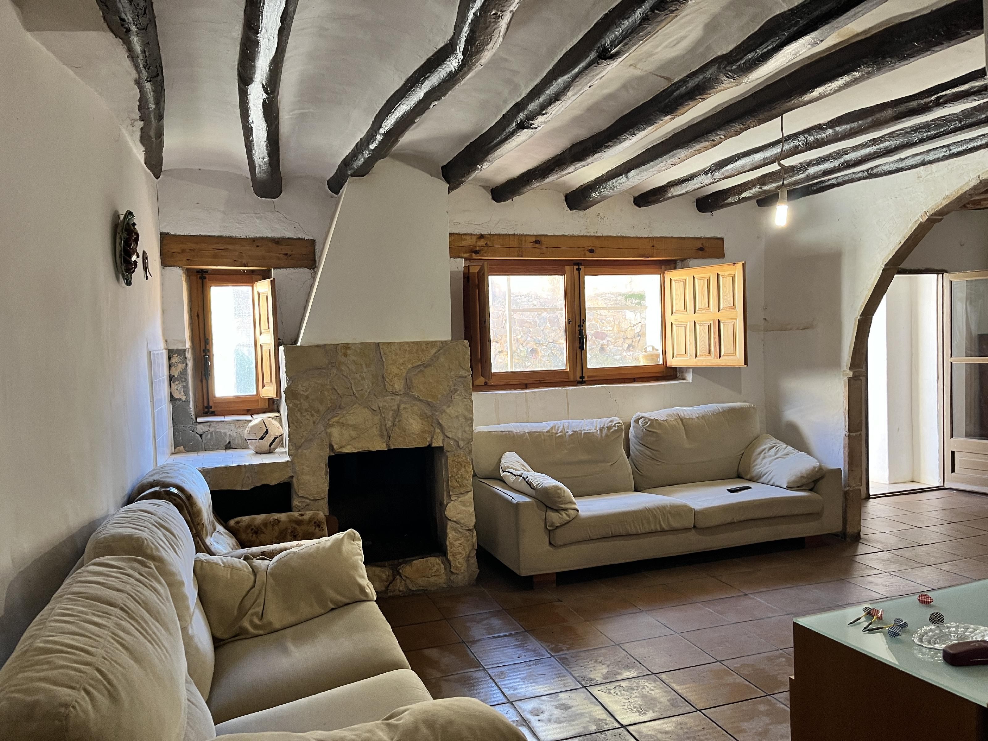 Sala d'estar de Casa o xalet en venda en Peraltilla amb Terrassa i Balcó
