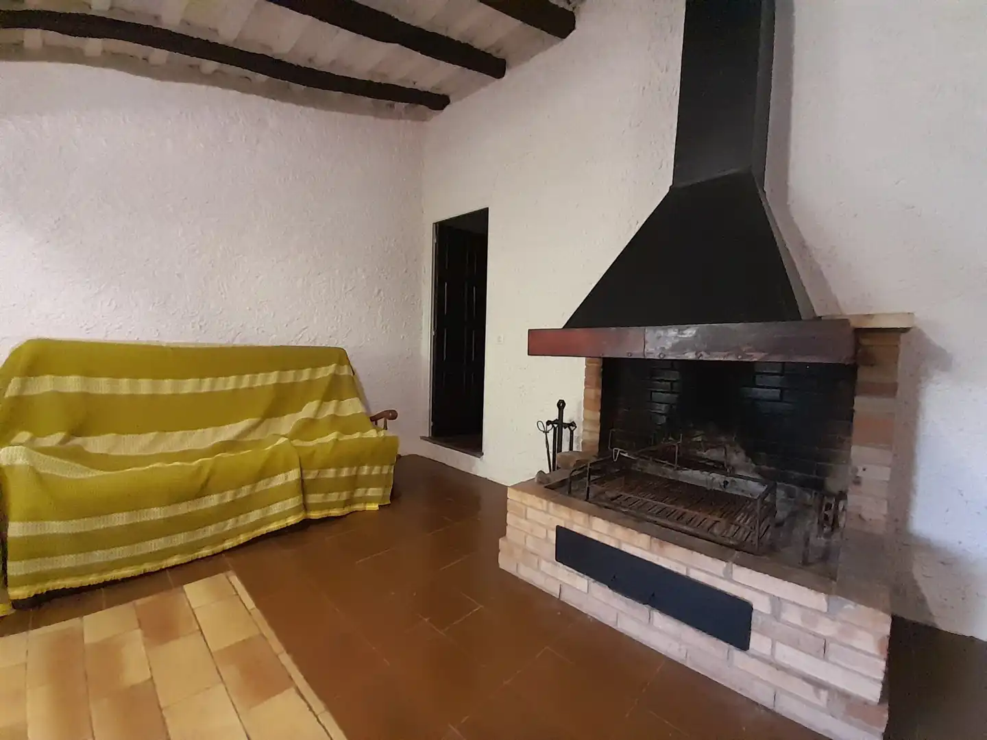 Sala de estar de Finca rústica en venta en La Vall de Bianya con Calefacción, Terraza y Trastero