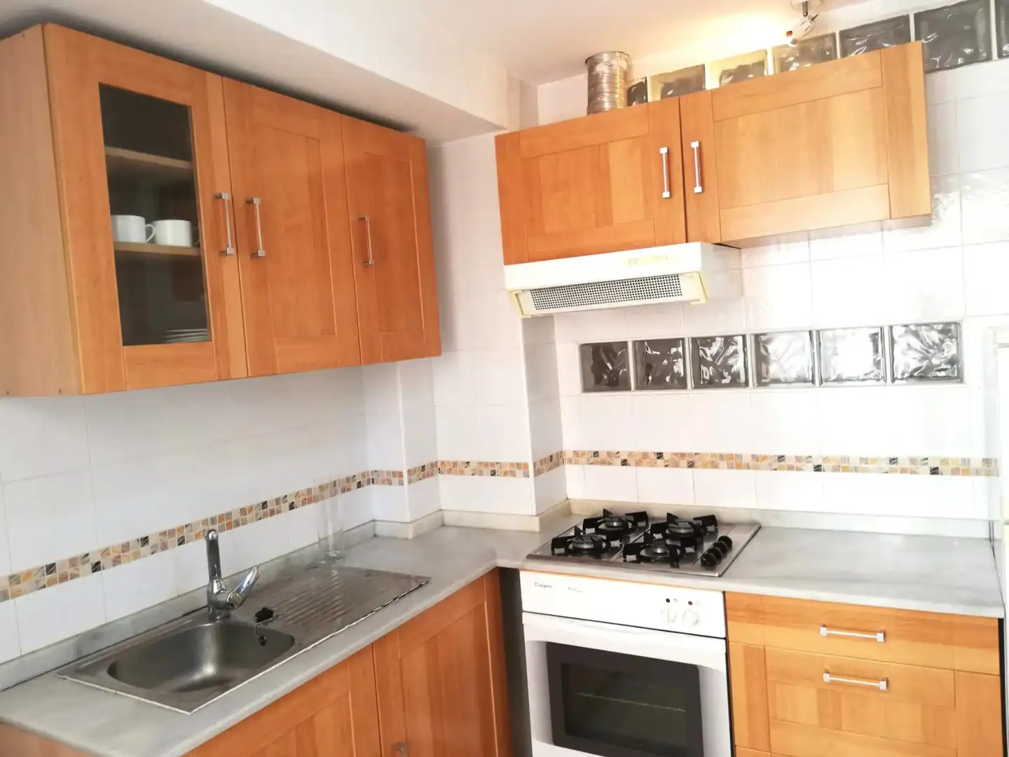 Kitchen of Flat for share in Algirós