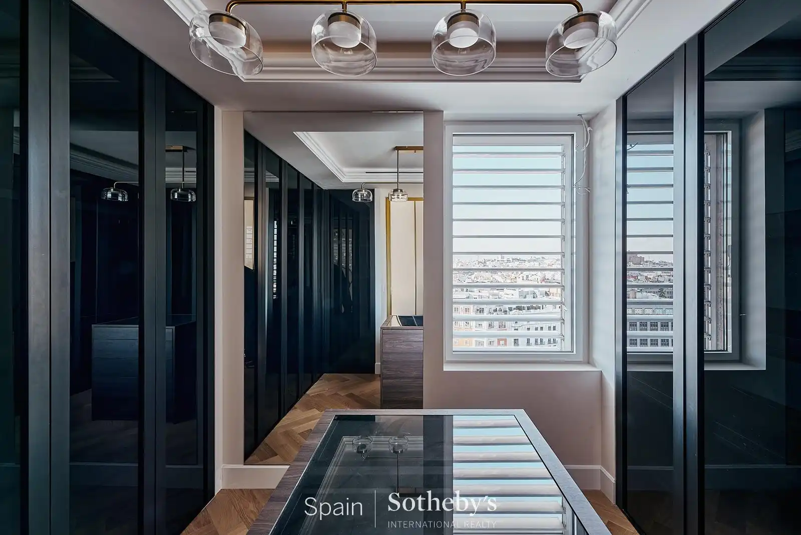 Apartments for sale in Madrid  with Air Conditioner, Terrace and Storage room