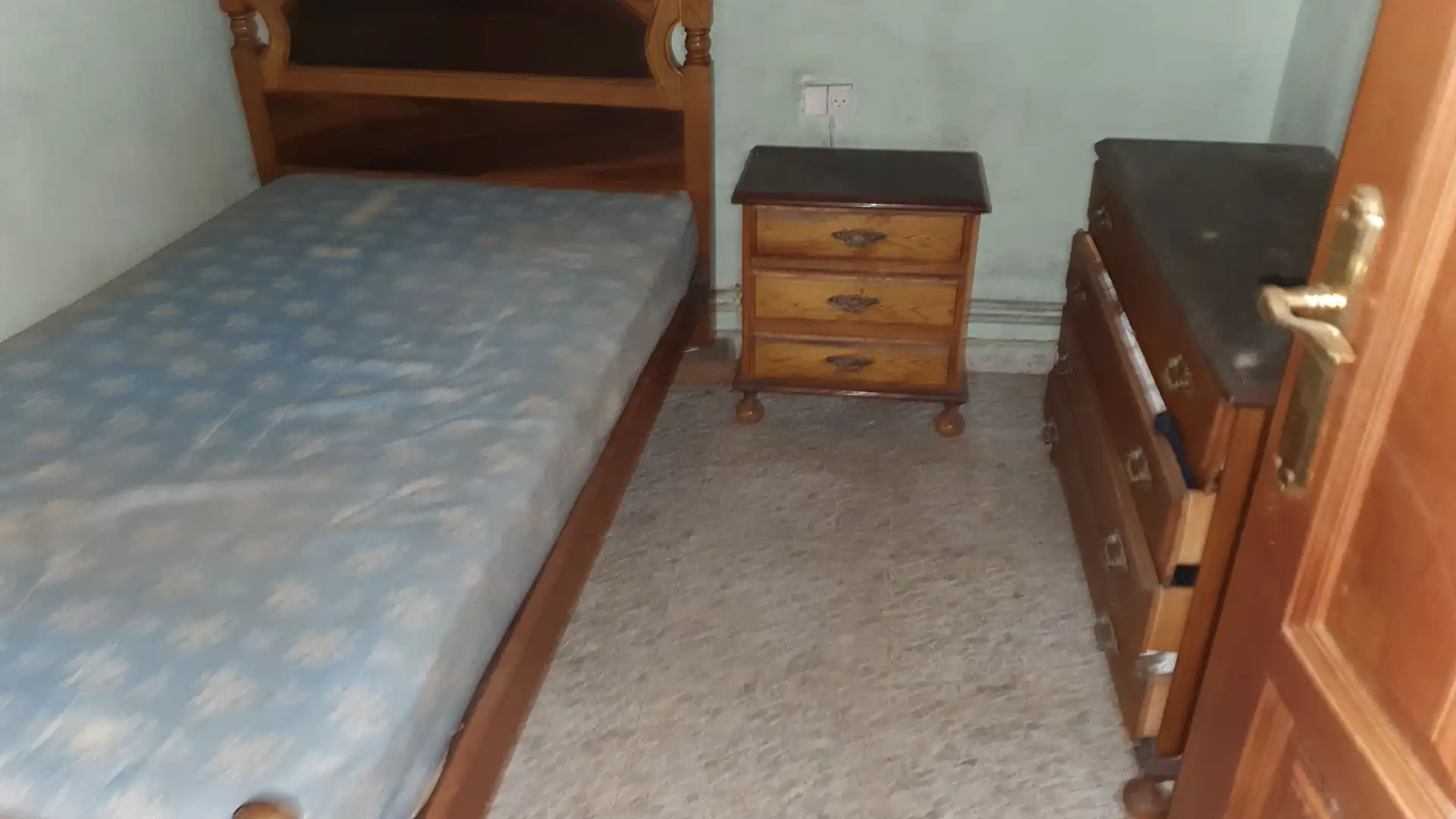 Dormitori de Casa adosada en venda en Cabrales amb Calefacció, Terrassa i Balcó