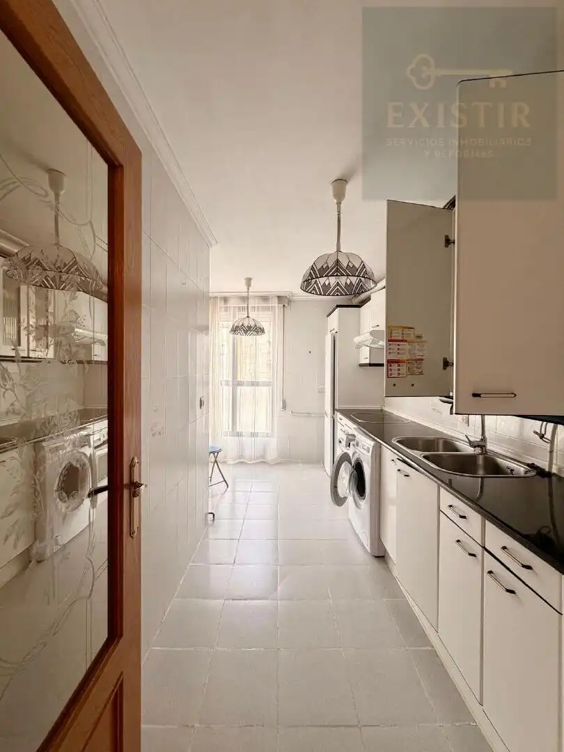 Piso en venta en Ave María