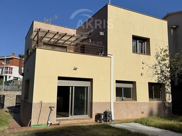 Villa con balcone in vendita a De Mas Romeu