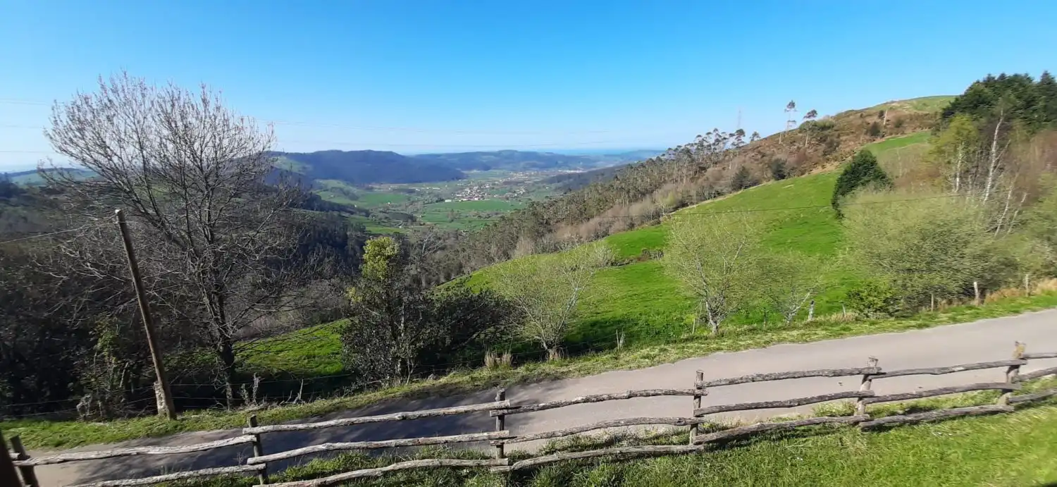Vista exterior de Casa o chalet en venta en Solórzano con Calefacción, Trastero y Amueblado