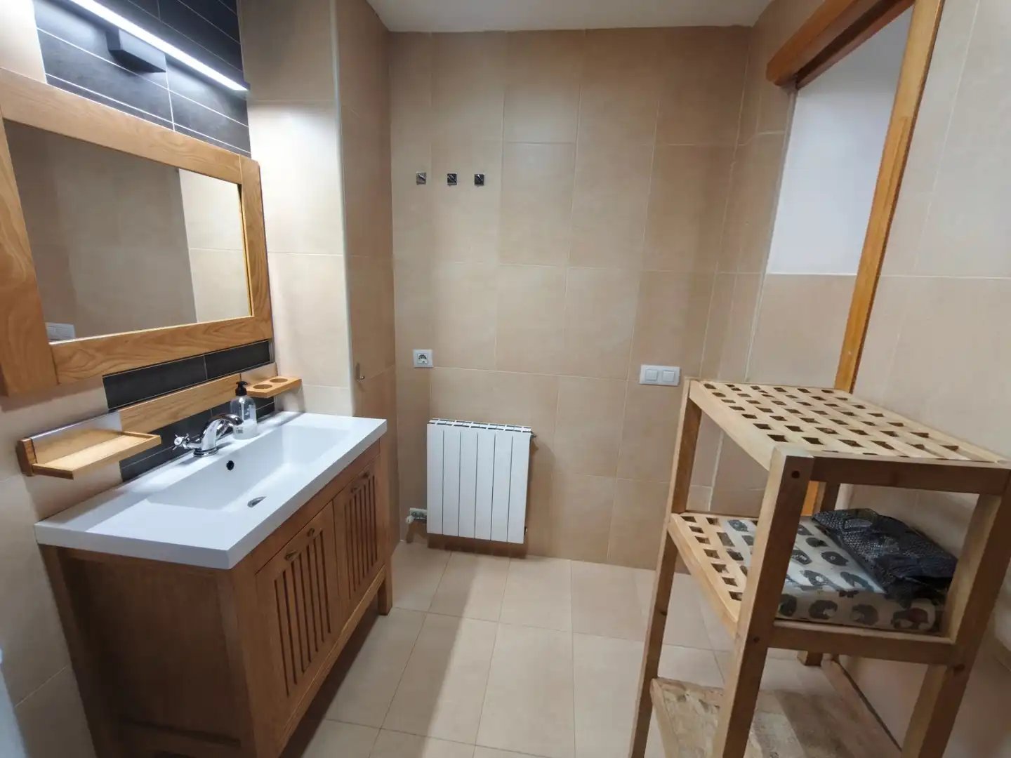 Baño de Casa adosada en venta en El Rourell con Aire acondicionado, Calefacción y Jardín privado