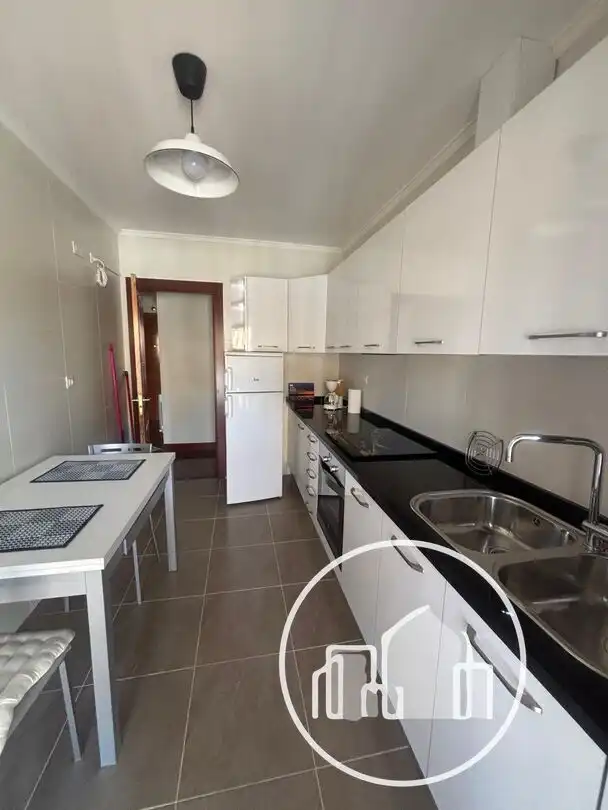Cocina de Piso de alquiler en Medina de Pomar