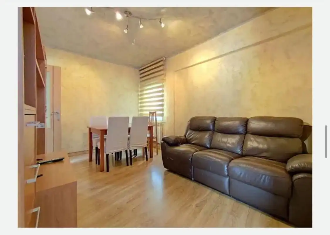 Living room of Flat for rent in Salamanca  with Air Conditioner, Heating and Furnished