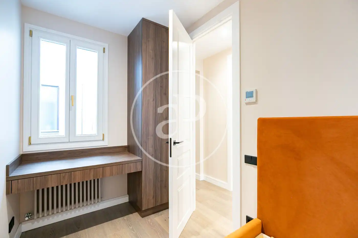 Bedroom of Flat for sale in Barcelona  with Air Conditioner, Heating and Balcony