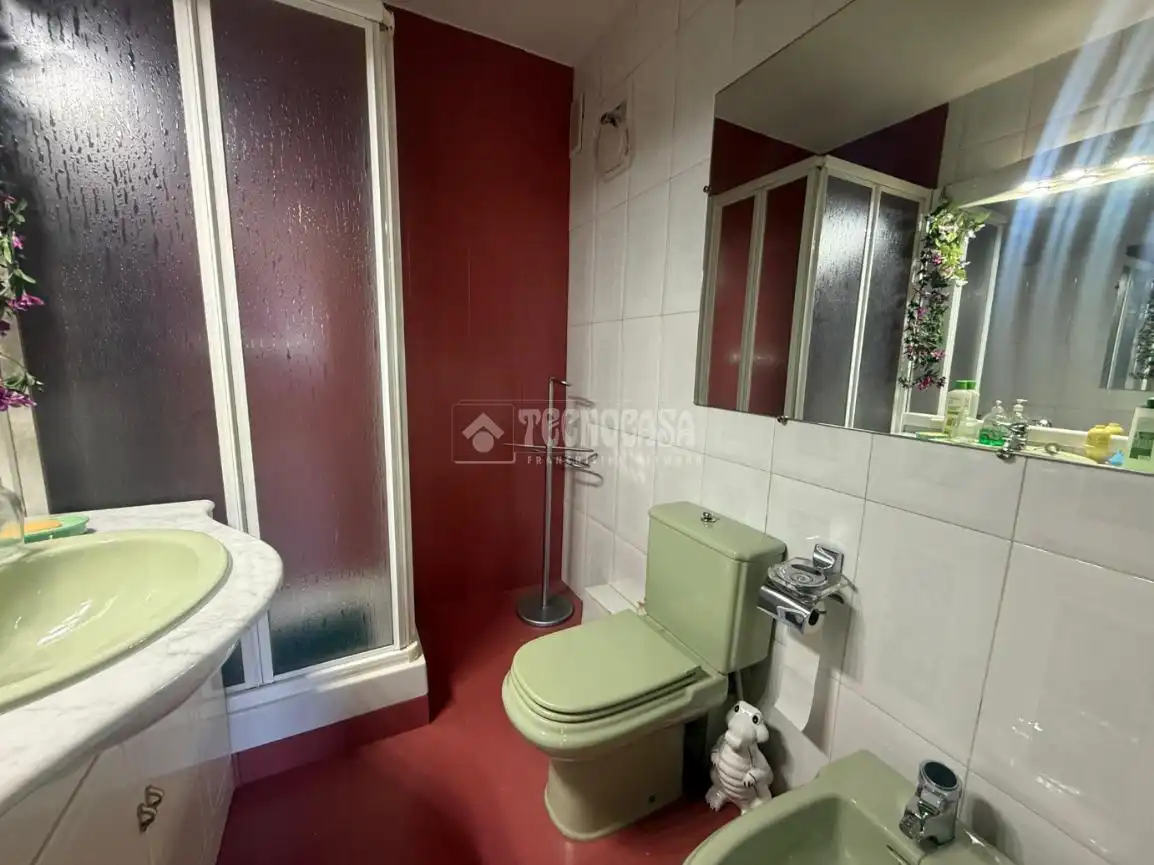 Baño de Piso en venta en Madrid con Piscina comunitaria