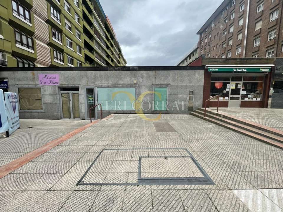 Local de lloguer a Calle Ciriaco Miguel Vigil, Buenavista