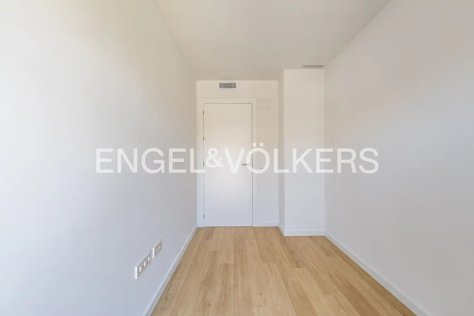Dormitori de Àtic de lloguer en Sabadell amb Aire condicionat, Calefacció i Parquet