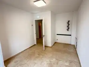Business premises to rent in Centro