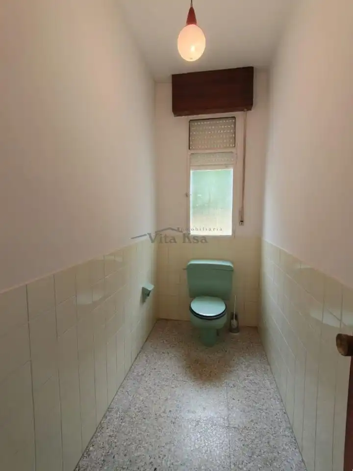Bany de Casa o xalet en venda en Allariz amb Calefacció, Jardí privat i Traster