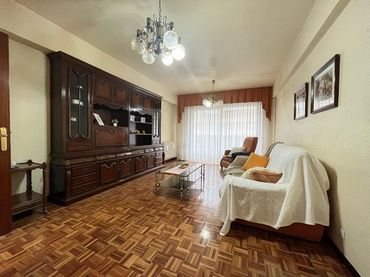 Wohnung mit Balkon zum Verkauf in Plaza de los Fueros