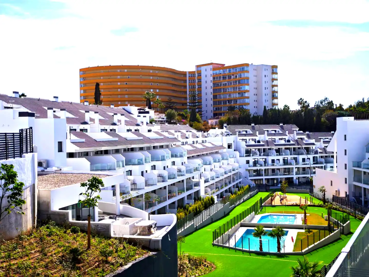 Vista exterior de Pis en venda en Fuengirola amb Traster, Forn i Piscina comunitària