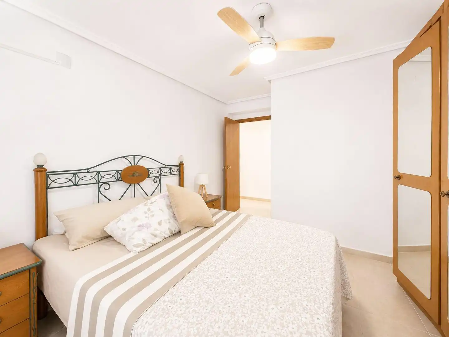 Habitación de Piso en venta en Valencia con Aire acondicionado y Balcón