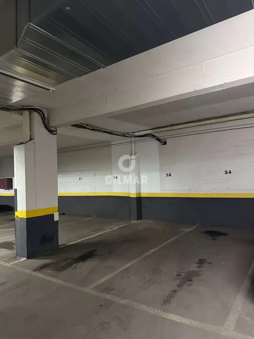 Parkplatz von Garage zum Verkauf in Madrid