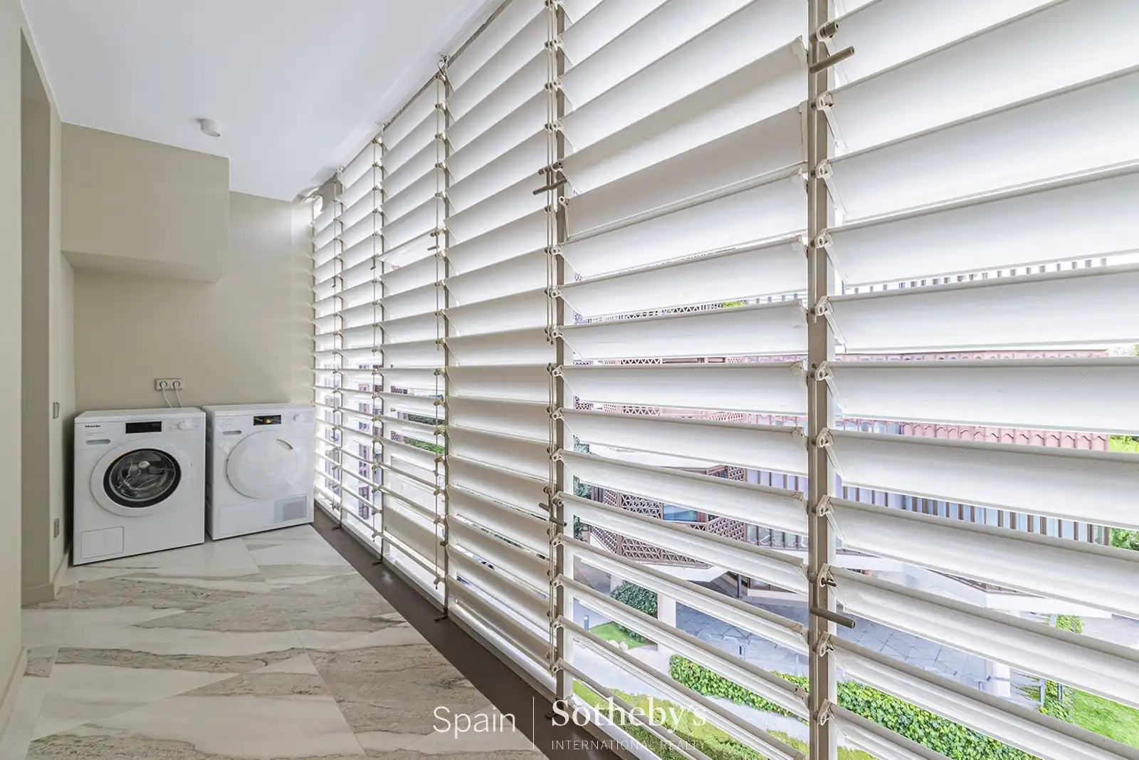 Apartamento con piscina en venta en Les Corts, imagen 32