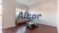 Living room of Flat for sale in  Madrid Capital  with Air Conditioner and Heating