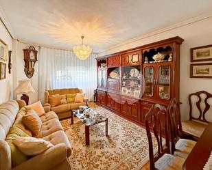 Living room of Planta baja for sale in  Madrid Capital  with Air Conditioner, Heating and Parquet flooring