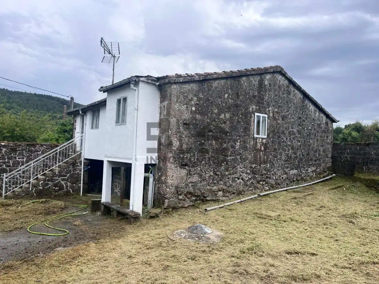 Vista exterior de Casa o xalet en venda en Lobeira amb Jardí privat