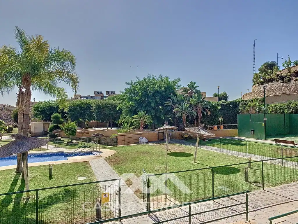 Adossat amb piscina en venda a Calle Celestina, imagen 39