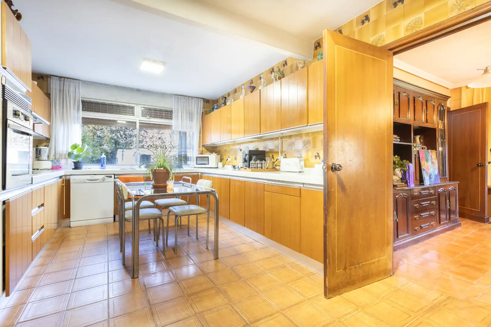 Kitchen of Houses for sale in Villanueva de la Cañada  with Air Conditioner, Heating and Storage room