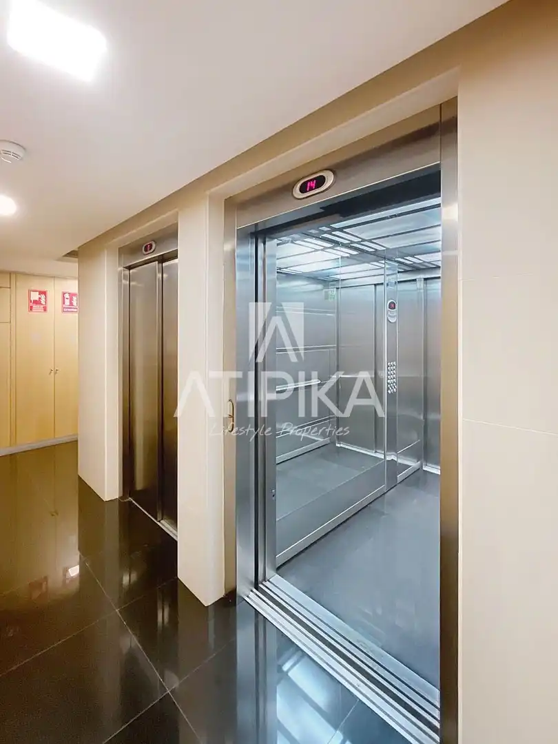 Ático en venta en Barcelona con Aire acondicionado, Parquet y Terraza