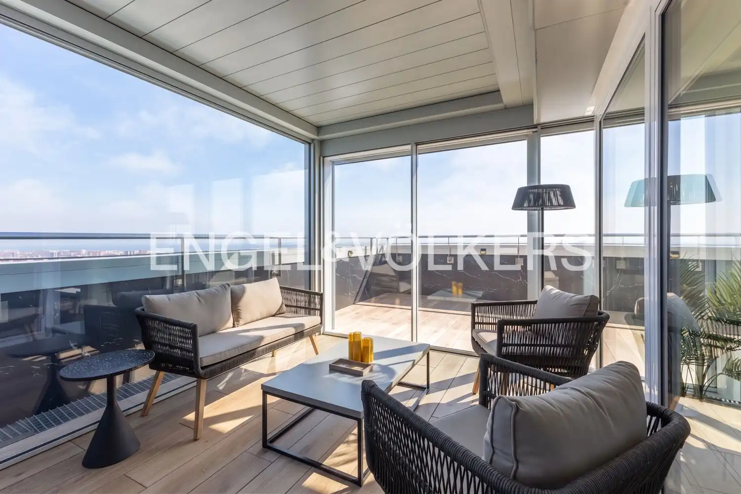 Terraza de Ático en venta en Camins al Grau