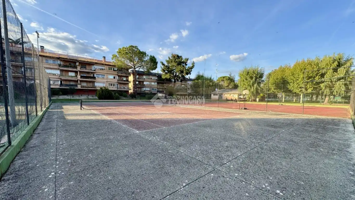 Parkplatz von Wohnung zum Verkauf in Iglesia - Estación