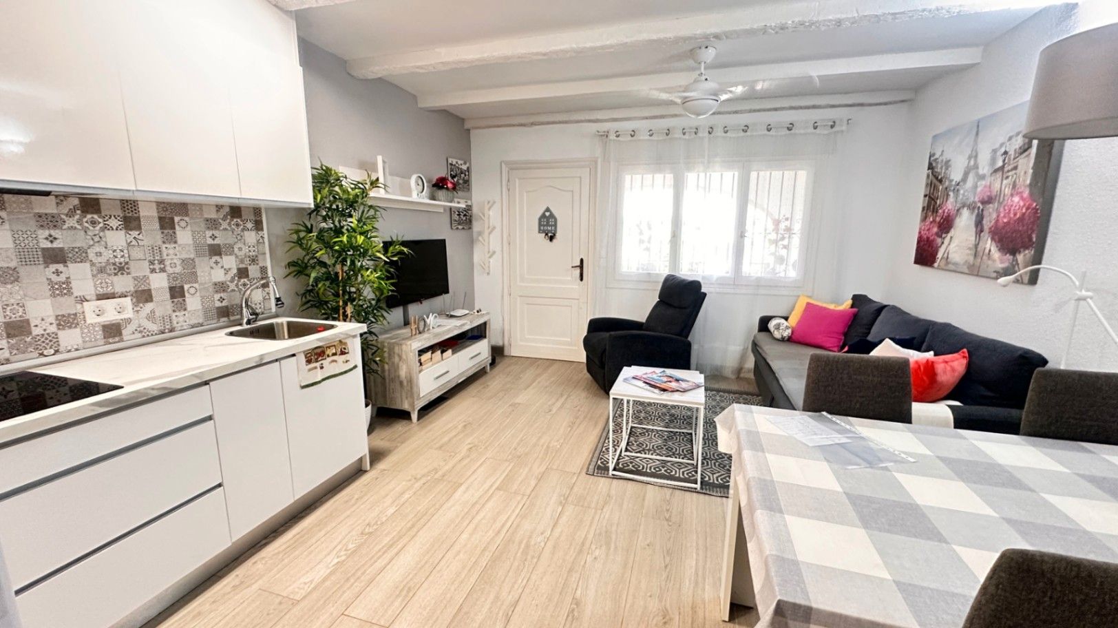 Sala d'estar de Apartament en venda en Dénia amb Aire condicionat, Terrassa i Piscina