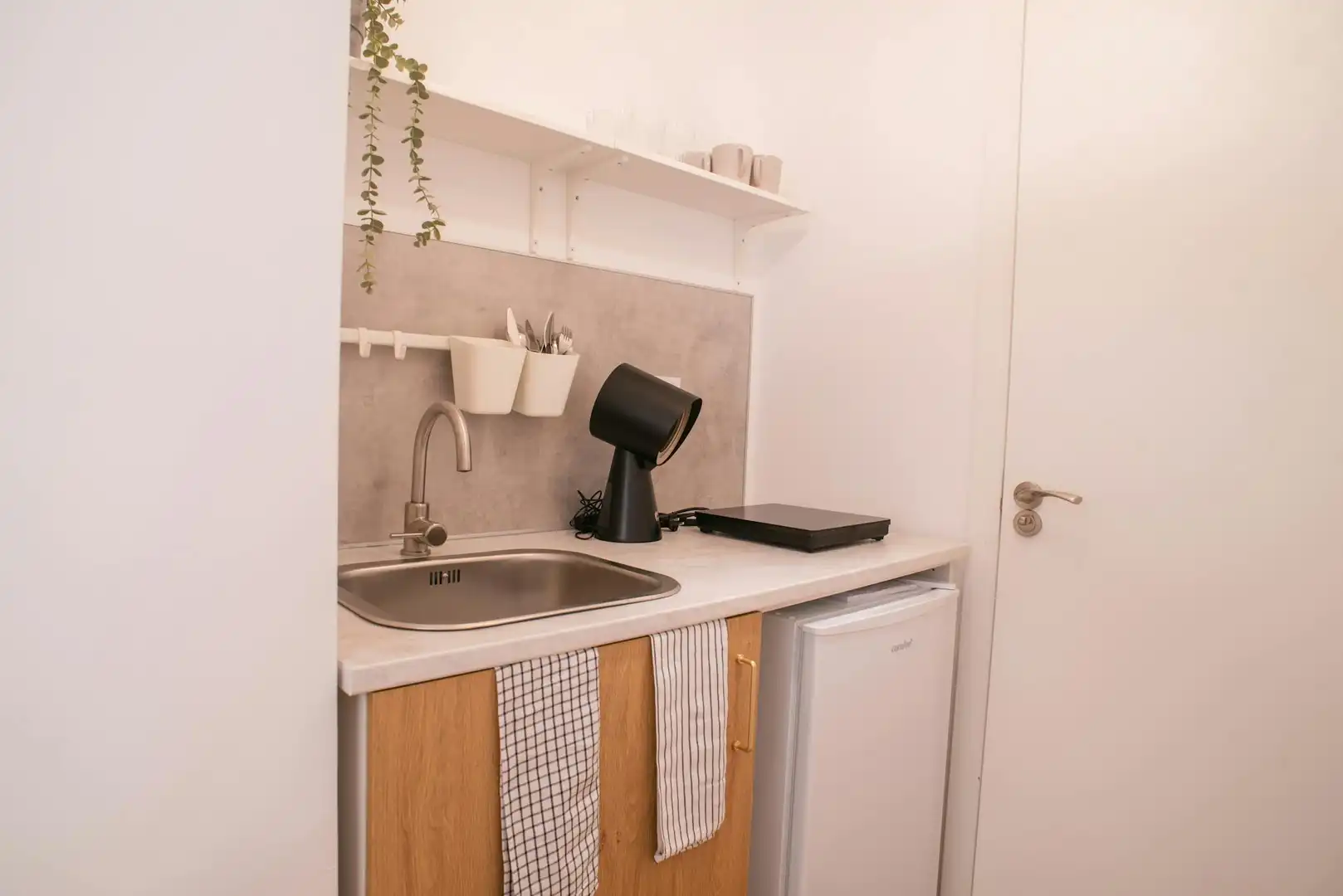 Küche von Wohnung zur untervermieten in Valencia mit Waschmaschine