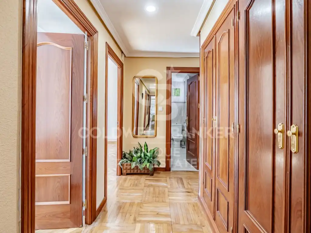 Piso en venta en Madrid con Terraza