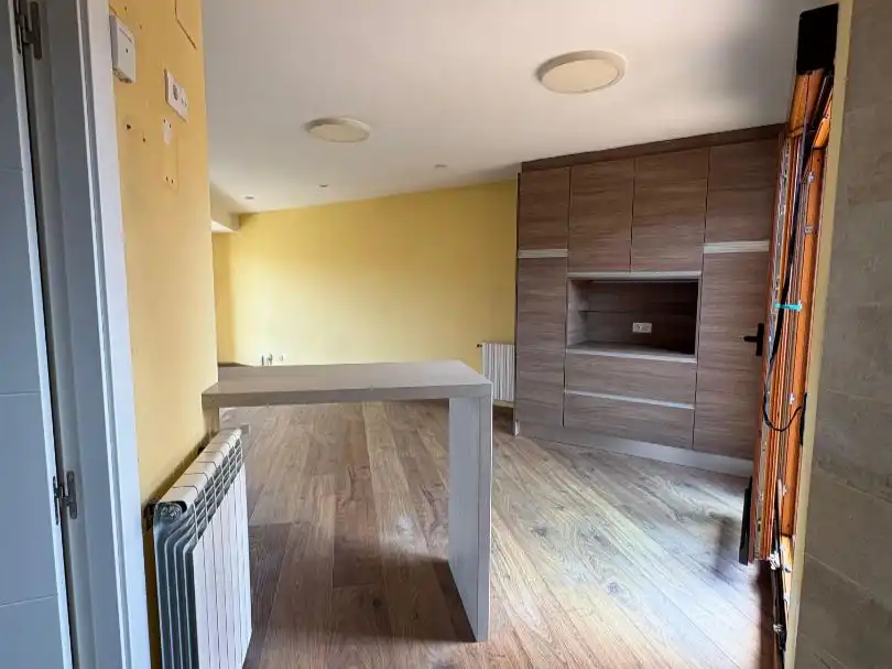 Piso en venta en Gijón  con Terraza, Piscina y Balcón