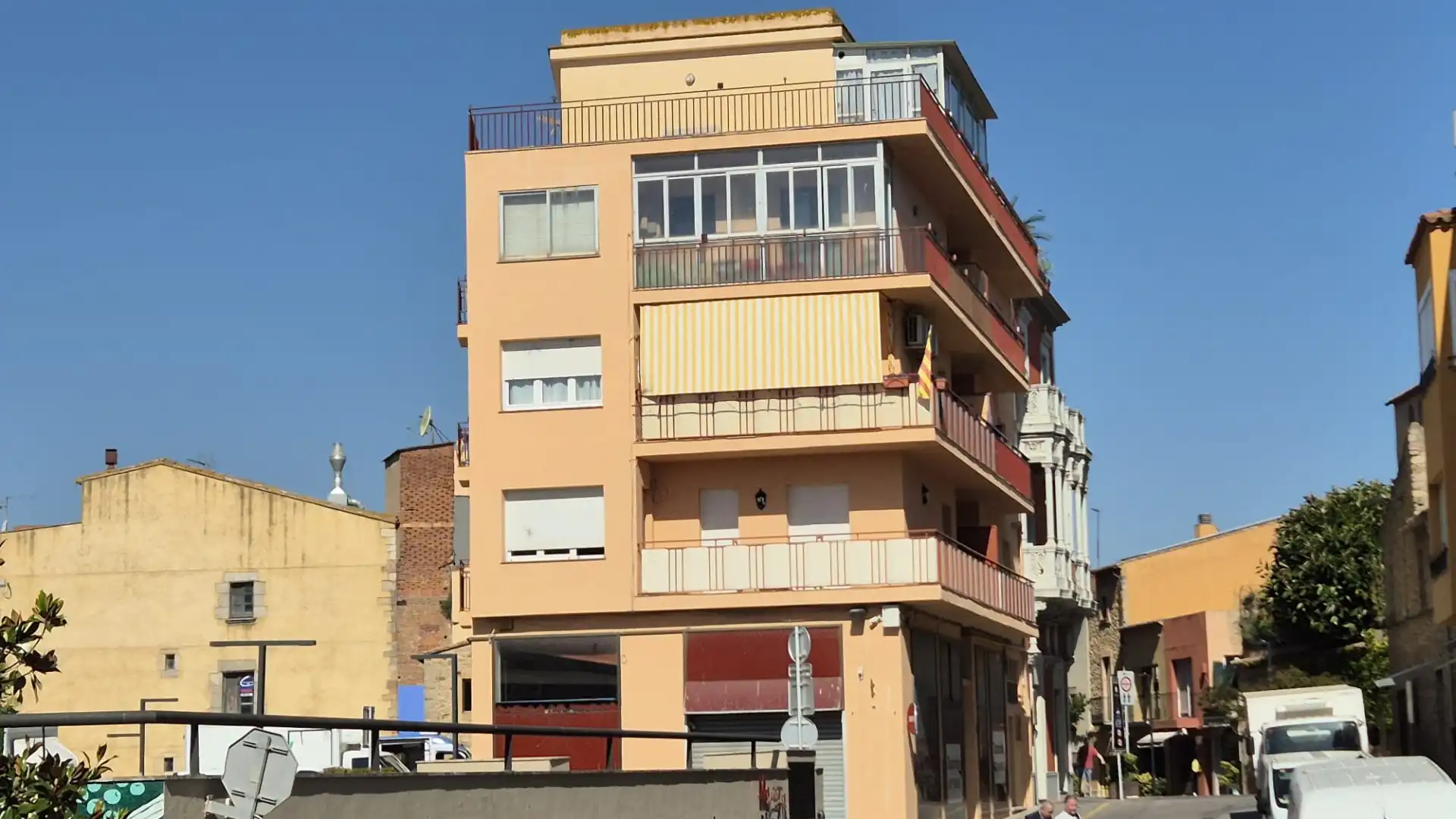 Exterior view of Flat for sale in Palafrugell  with Air Conditioner, Terrace and Furnished