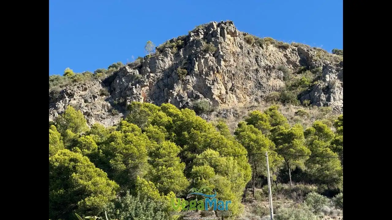 Vista exterior de Finca rústica en venda en Otívar amb Jardí privat, Terrassa i Piscina