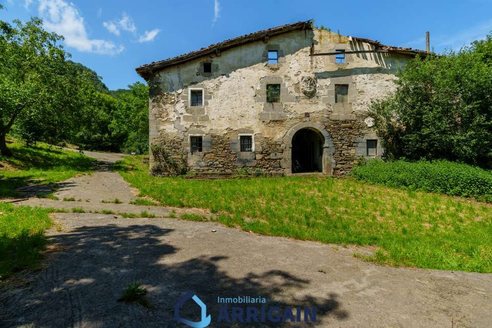 Exterior view of House or chalet for sale in Aia  with Private garden