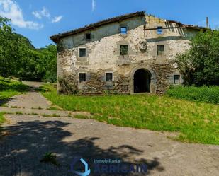 Vista exterior de Casa o xalet en venda en Aia amb Jardí privat