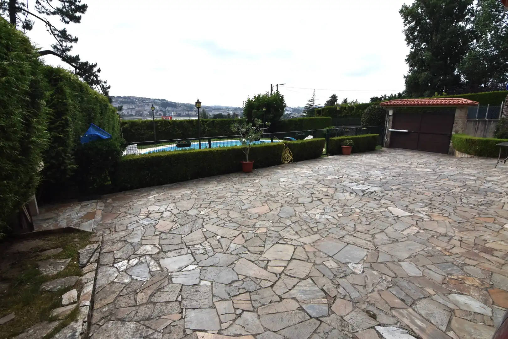 Terraza de Casa o chalet en venta en Oleiros con Calefacción, Jardín privado y Parquet