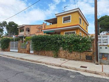 Casa in vendita a Montesol