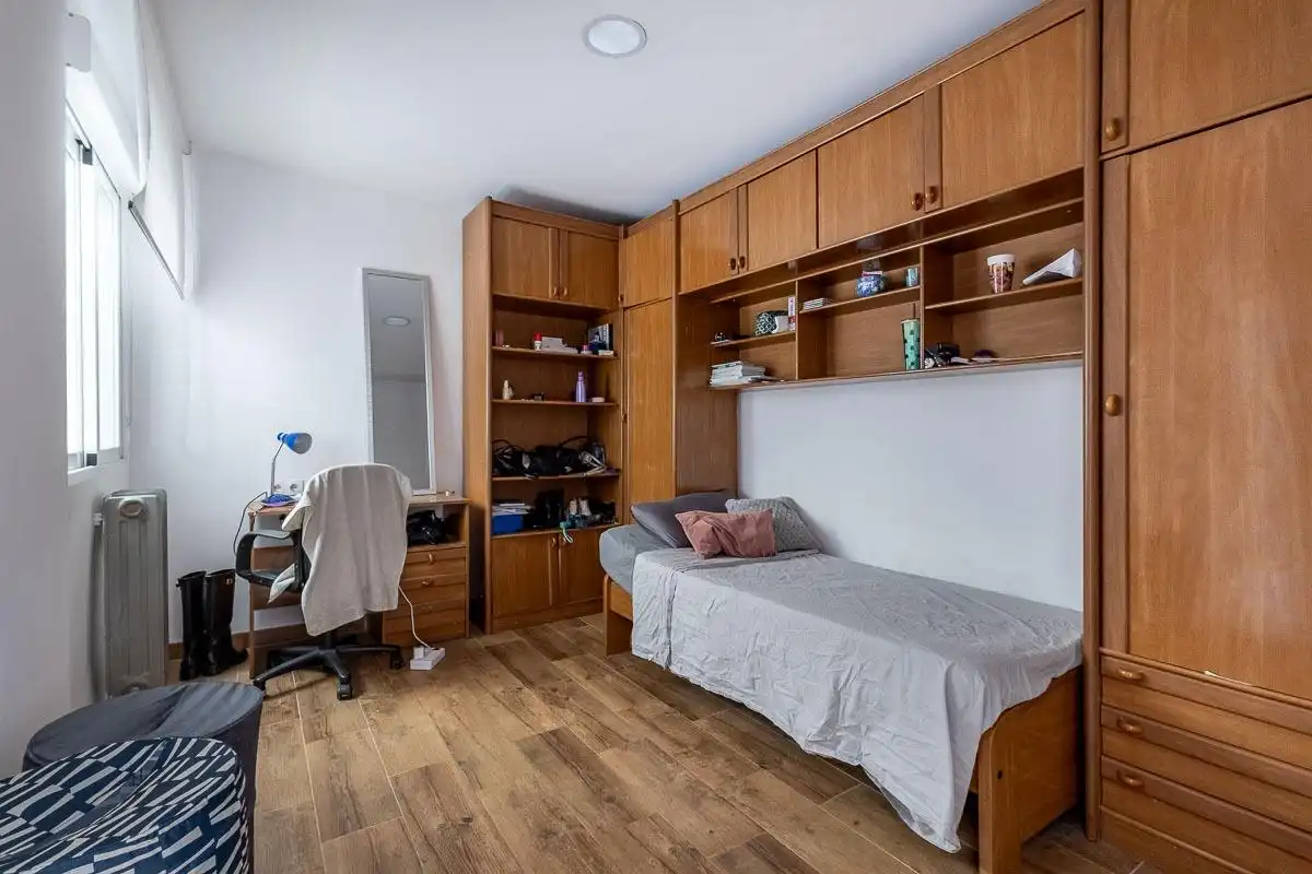 Bedroom of Flat for sale in Granada  with Heating and Terrace