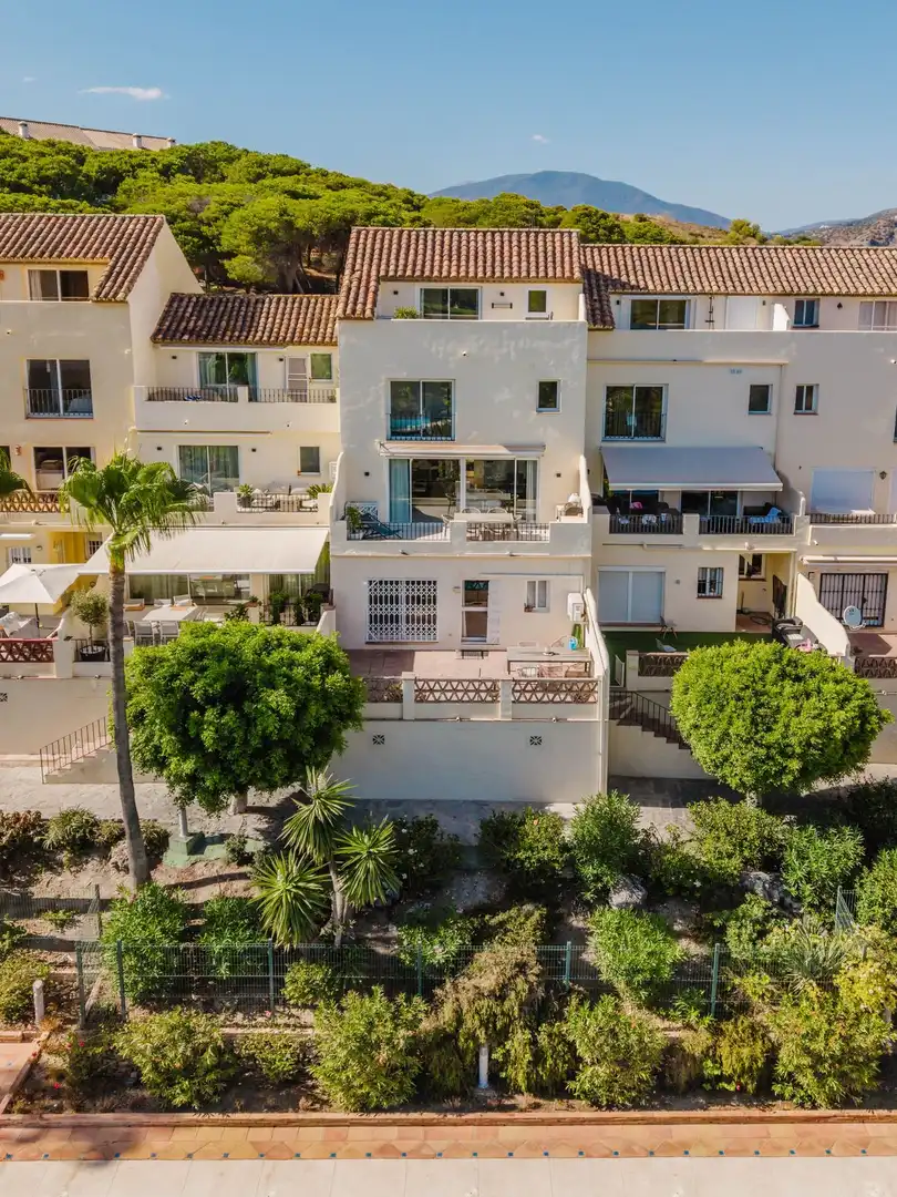 Exterior view of Houses for sale in Marbella  with Air Conditioner, Terrace and Community pool