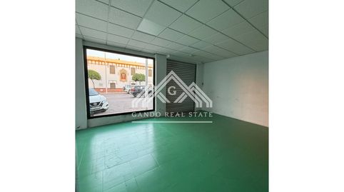Foto 4 von Fabrikhallen zur Miete in Avenida Andalucía, Centro - Doña Mercedes, Dos Hermanas